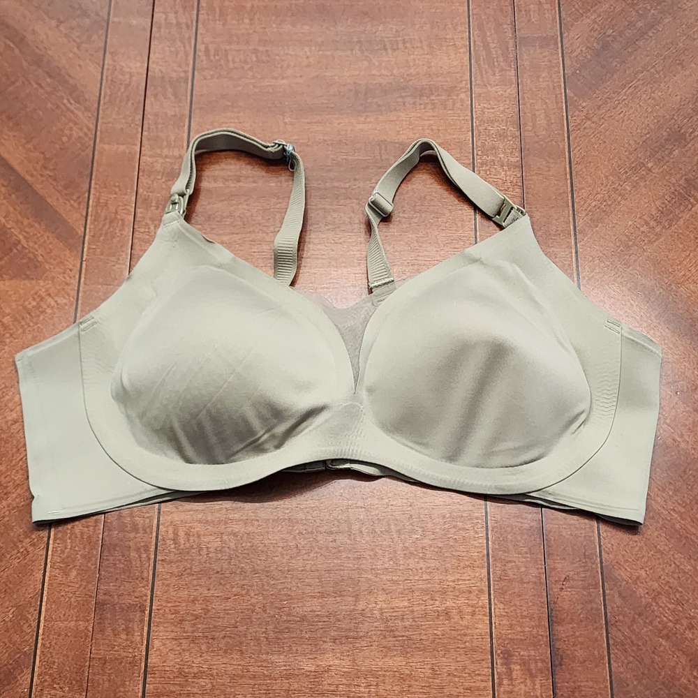 Momcozy Women's Solid Seamless Wireless Nursing Bra Size 3XL Green Maternity